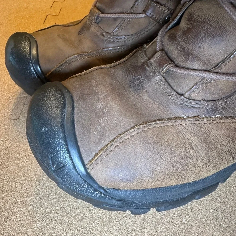 KEEN Bern Baby Bern Winter Boots Women 9 Brown Faux Fur Waterproof Leather Lace
